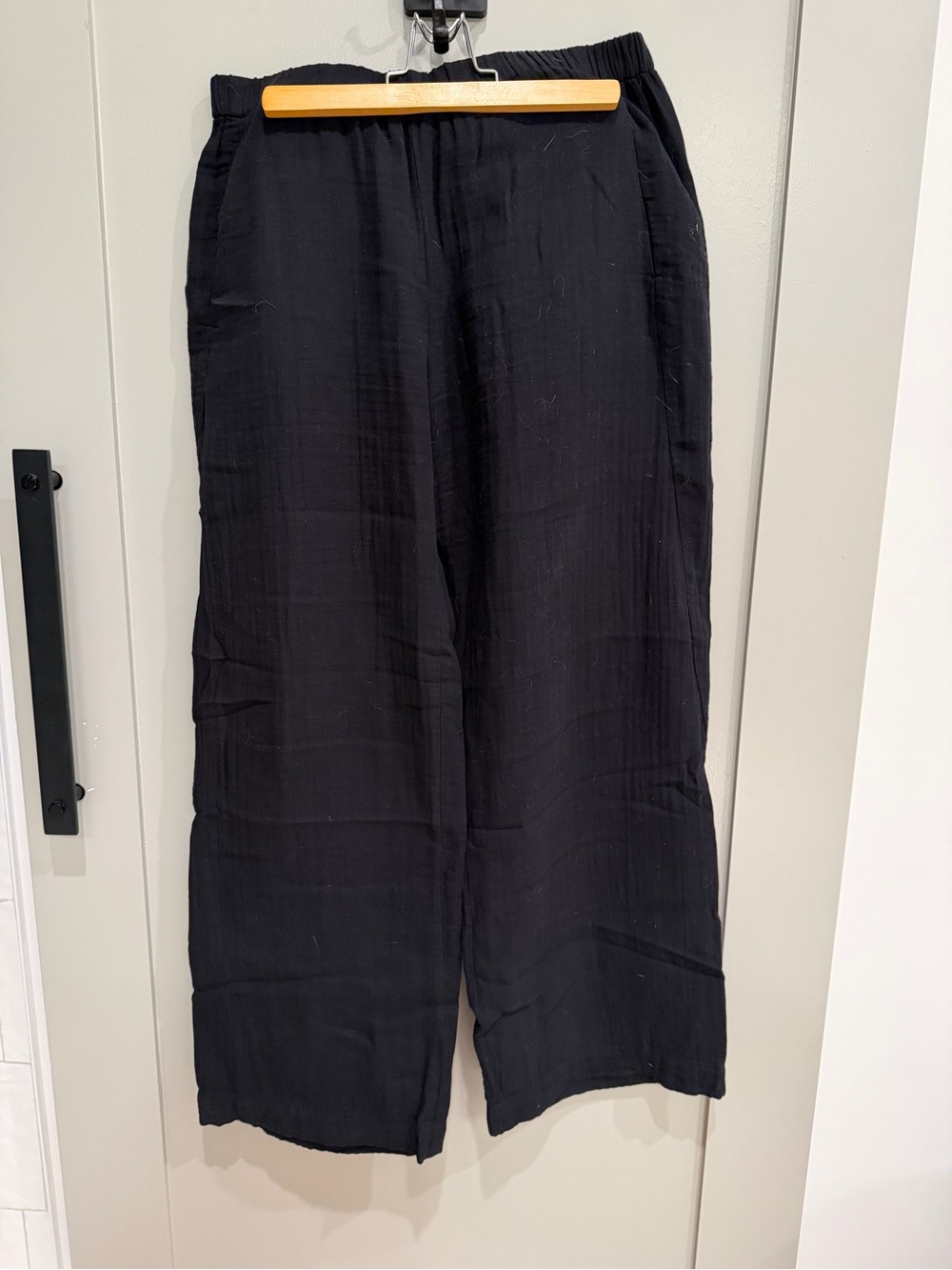 Velvet by Graham & Spencer Black Relaxed Elastic-Waist Pants